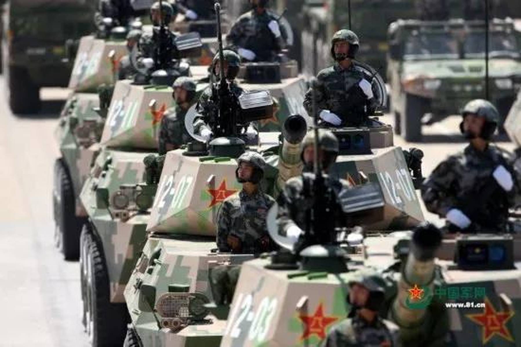 九三阅兵重磅武器汇总九三阅兵重磅武器汇总，展现中国国防实力